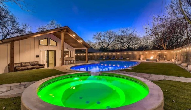 Pool Home for Groups with Game Room & Fire Pit