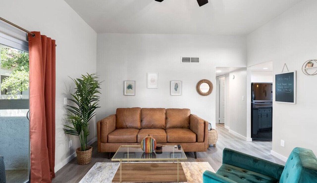 Pool+Hot Tub ~ Boho Cozy Home ~ Work From Home