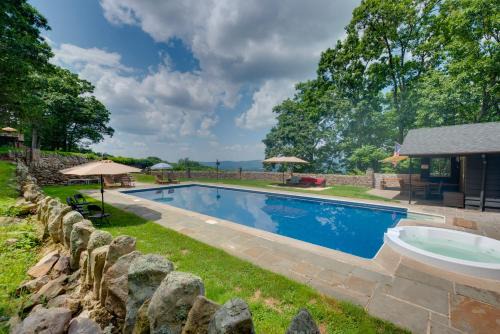 Pool, Hot Tub & Sauna! Spacious Poconos Estate