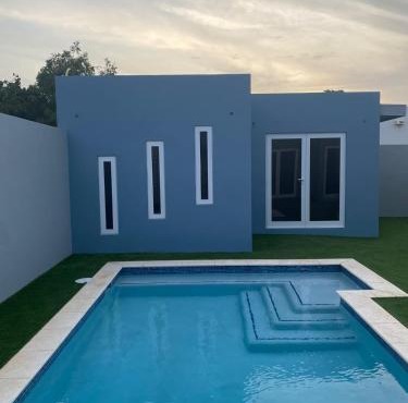 Pool house