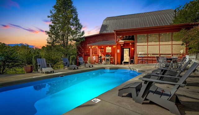 POOL OPEN! Red Barn Retreat by Carolina Mornings| Pool, Hot Tub & Yoga Studio