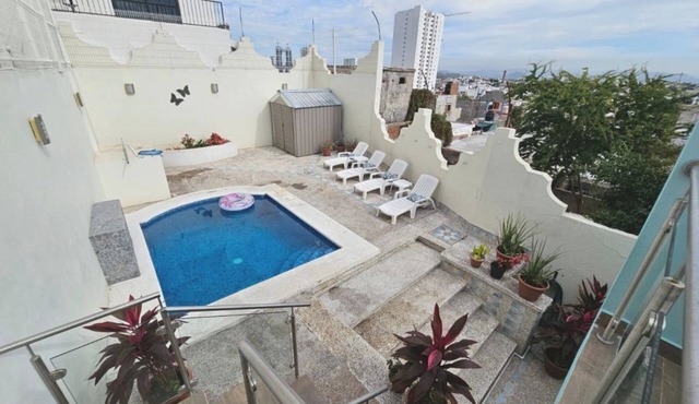 Pool, Park & Ocean - Centro Home
