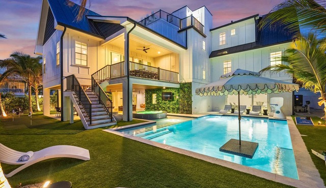 Pool, Spa, Rooftop Deck, Stunning Gulf & Bay Views