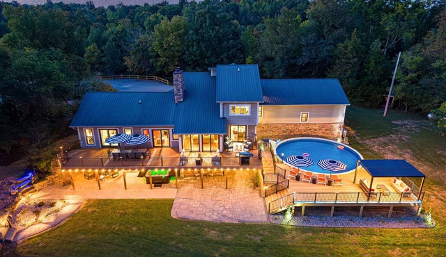 POOL~Speakeasy~3mi2Bardstown~Hot Tub~Sauna~GameRm