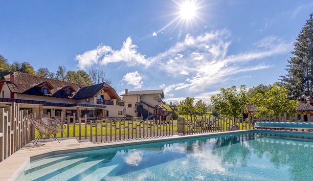 Pool Suite Black Cumin, Podplat, Slovenia