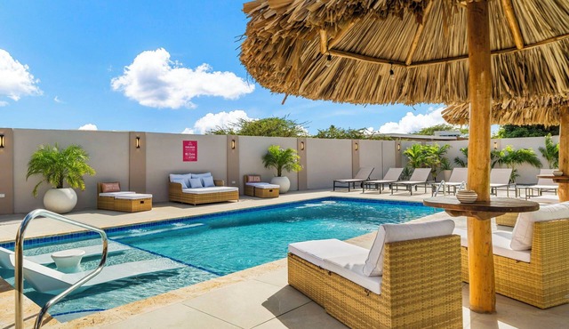 POOL TABLE * PRIVATE POOL * SLEEPS 16