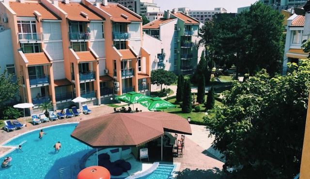 Pool-view, spacious and modern two bedroom suite in Elit 1 Complex Sunny Beach