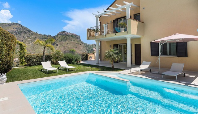 Pool villa in Castelmola, Taormina, Sicily