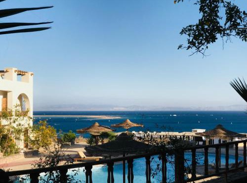 Poolfront Sea View Chalet Top Rated In Dahab