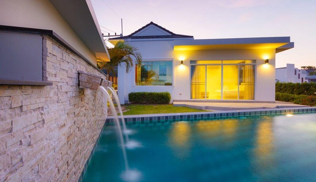 Poolside Hideaway Villa S126