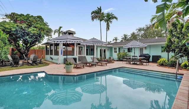 Poolside Palms Villa 🌴 Resort-Style Pool | Near Beach 🏖️