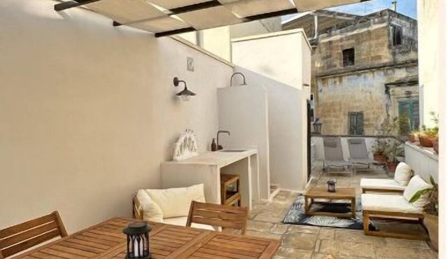 Poolside Paradise in Puglia - The Sweet of Lecce
