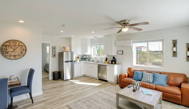 Poolside Relaxation: Couple's Retreat in Peoria!
