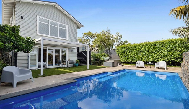Poolside Studio Near Pukekura Park