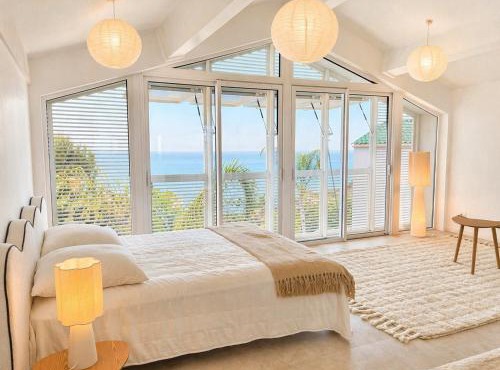 Pop villa Monaco