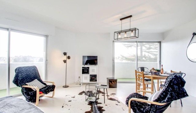 Port Blanc by Interhome
