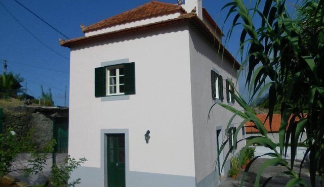 Porto da Cruz Holiday Cottage