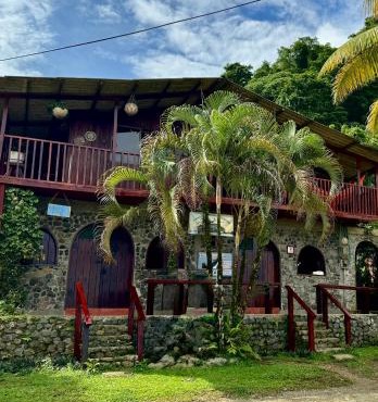 Posada Turística Rocas De Cabo Marzo