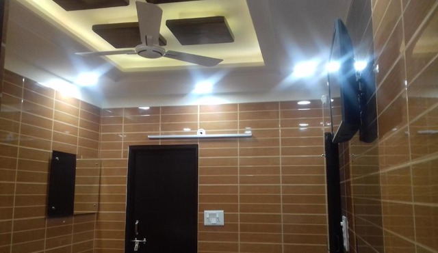 Posh Sdelhi Foreigners Area, Vsafe, Lajpat Ngr-2