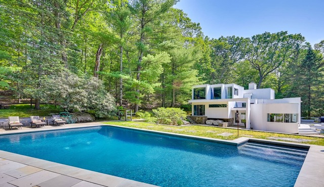 Pound Ridge Sanctuary: Custom Build, Private Pool!