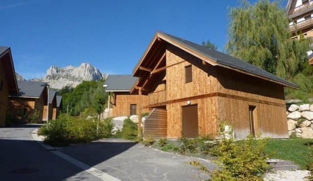 Près des Pistes | Chalet Authentique + Parking