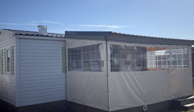 Practical mobile home, pets welcome - 4 guests