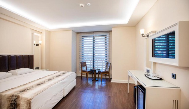 PRAG HOTEL