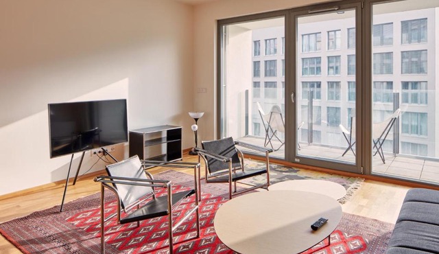 Prague Days - Spacious Apartment with Balcony by the Vltava river in Karlin