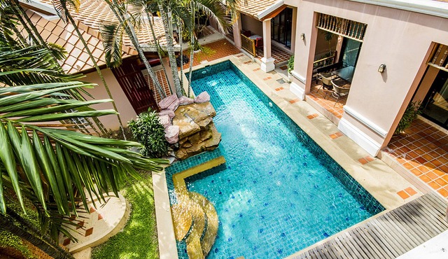 Pratamnak villa