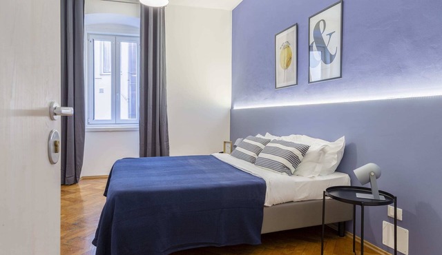 Precious Room with Private bathroom ★Prussian Blue ★Free Wifi