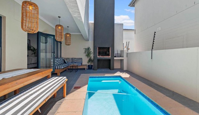 Precious Villa - With Uninterrupted Power Supply