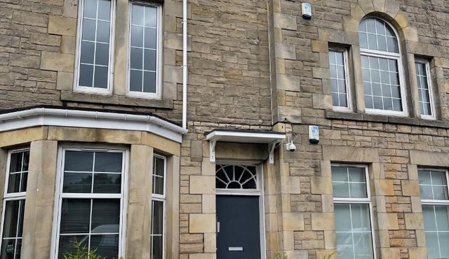 Premier Apartment C