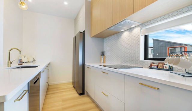 Premier Parkview 3-Bedroom House with Garage Unit 37