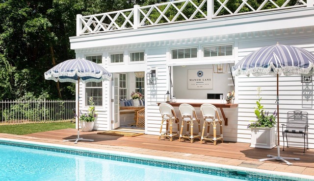Premiere Berkshire Country Estate w/Private Pool & Tennis Court - 5 mins to GB!