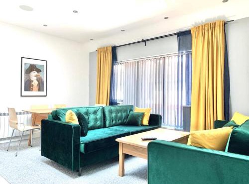 Premium 2 Bed Apartments - Thatcham Broadway