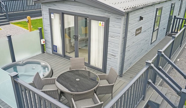 Premium 2 bed HT Pet
