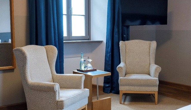 Premium double room (25 - 31sqm) with luxurious box-spring bed and coffee bar