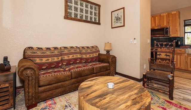 Premium King One-Bedroom Cottage