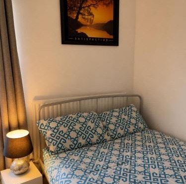 Premium Room in Wolverhampton City perfect for contractors football fans