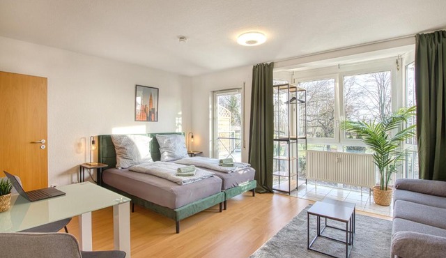 Premium Studio Sonne #1 - Modernes Studio, ruhige Lage, Parkplatz, Smart-TV & WLAN