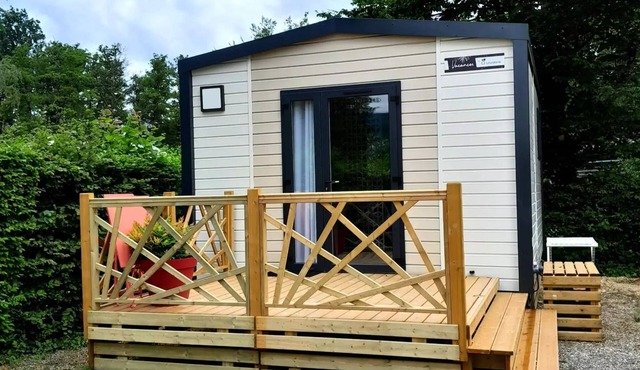 Premium Studio Mobile Home: 1 Bedroom, Sleeps 2