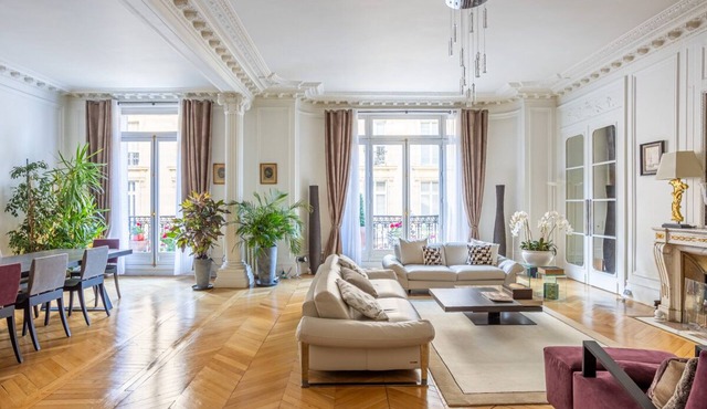 Prestigious Apartment Paris Trocadero 230m2 fully air conditionned