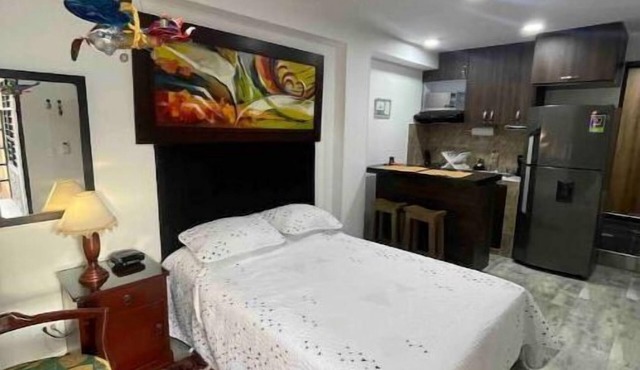 Pretty & Modern Private Studio 202