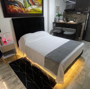 Pretty & Modern Private Studio 202