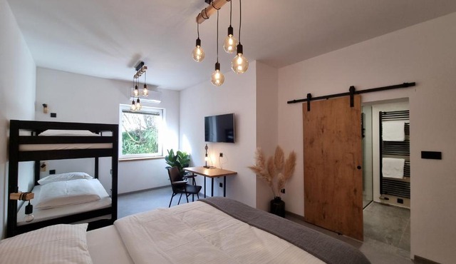 Pri Karlu Rooms & More