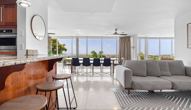 Priceless Views from a Luxurious Home