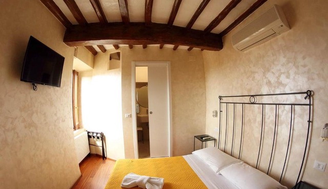 Primavera Mini Hotel