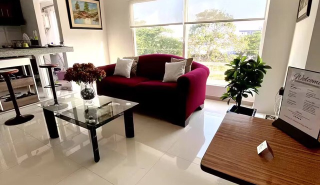 Prime 1br apt great location