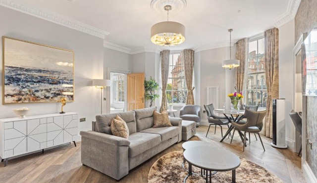 Prime Central Edinburgh 1 bed