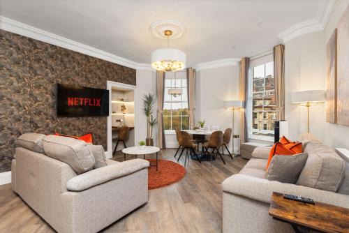 Prime Central Edinburgh 3 bed